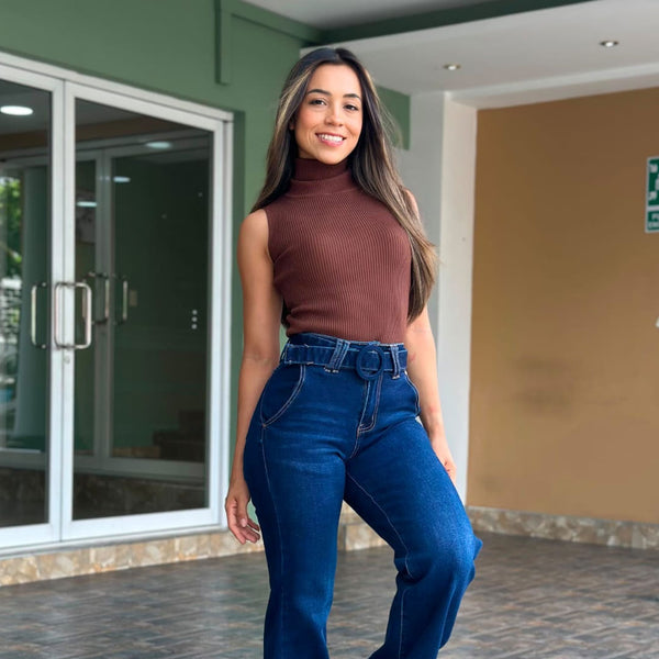 Blusa Cuello Alto Acanalada Stretch - Café