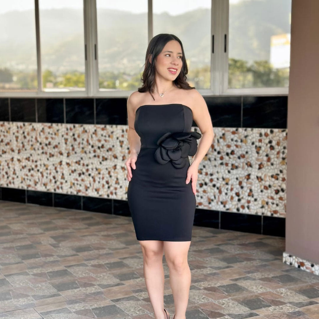 Vestido Side Bloom - Negro Imagen principal del producto