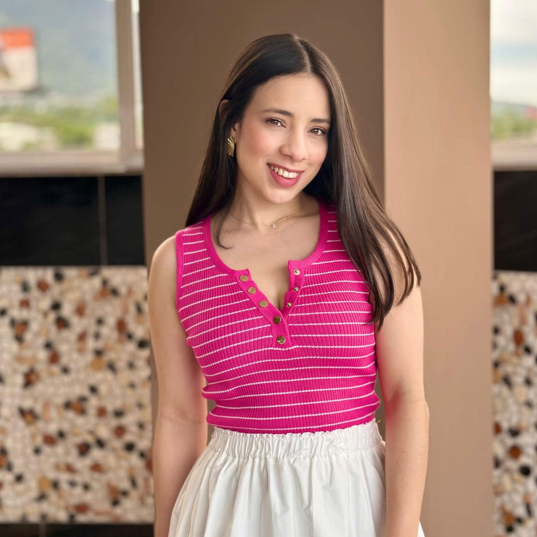 Blusa Top Corto Estilo Henley - Rosado Imagen principal del producto